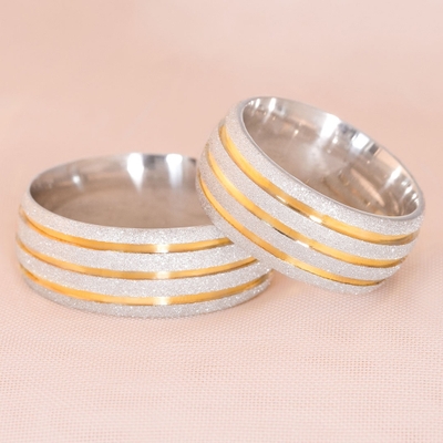 Alianças Namoro Loveways 8mm Abauladas Diamantadas