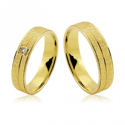 Alianças Casamento Ouro Polidas 5mm 10g com  e Brilhante