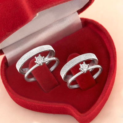 Alianças Namoro Prata 2mm Linha Classic + Anéis Solitário Prata Pedra Branca