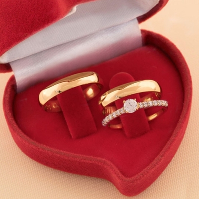 Kit Alianças Casamento Ouro Polidas + Anel Golden Line