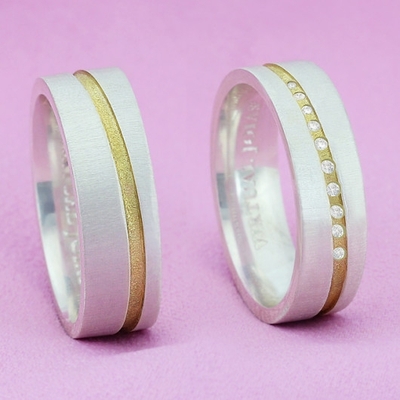Alianças Namoro Prata Foscas Aplique Em Ouro 6mm 10g com Friso Diagonal e Pedras