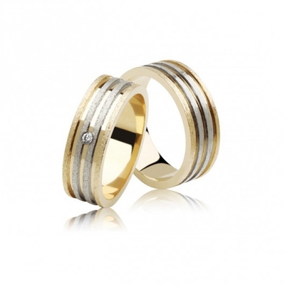 Alianças Noivado Ouro Diamantadas 7 mm 14g com  e Brilhante