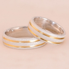 Alianças Namoro Loveways 5,5mm Abauladas Diamantadas