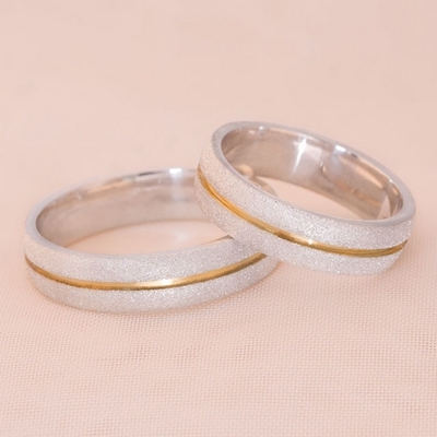 Alianças Namoro Loveways 5mm Abauladas Diamantadas 