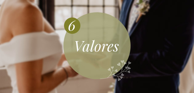 Noivos casando no civil, está escrito: valores, em referência ao preço do casamento no civil